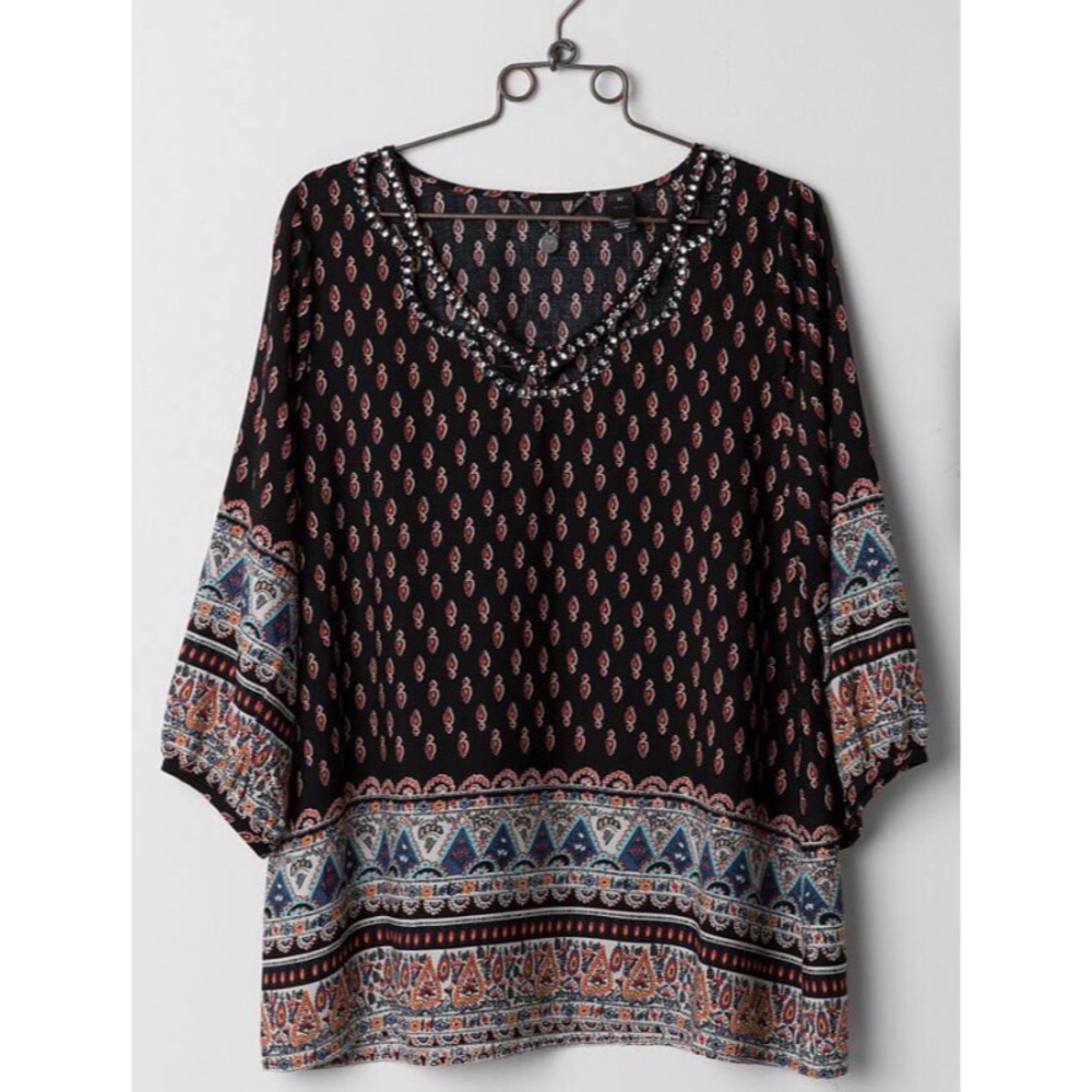 BKE Boho Rhinestone Tunic Top - Picture 3 of 16